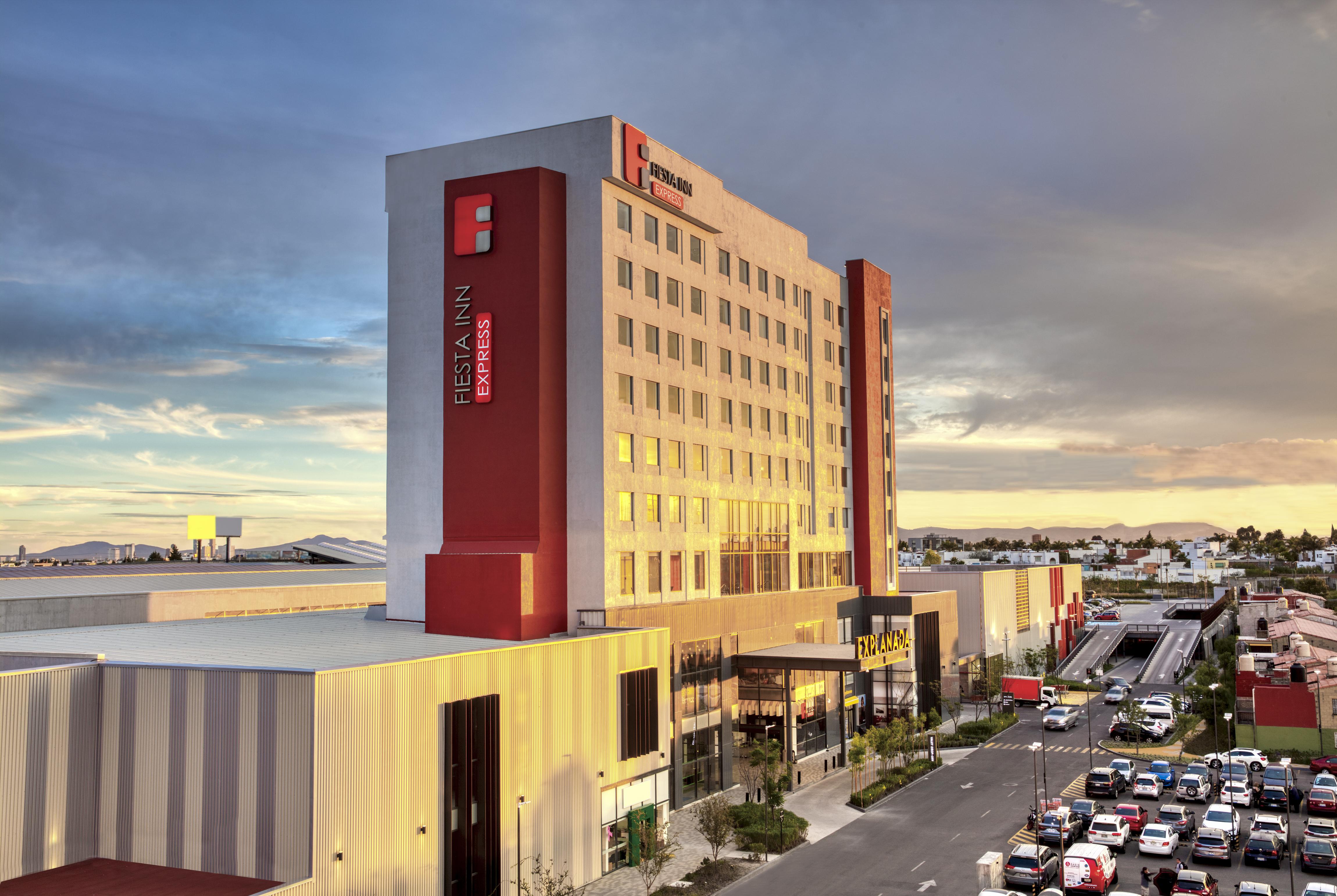 Fiesta Inn Express Puebla Explanada Exterior foto