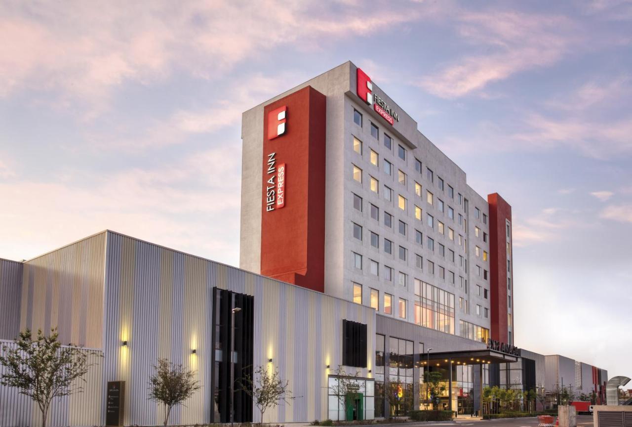 Fiesta Inn Express Puebla Explanada Exterior foto